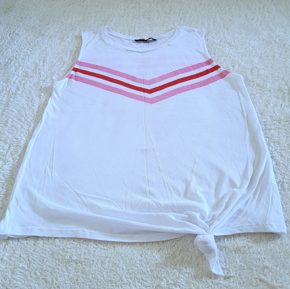 ✨HP✨Generation Love💗 "Jessie" Side Tie Top - Picture 12 of 15